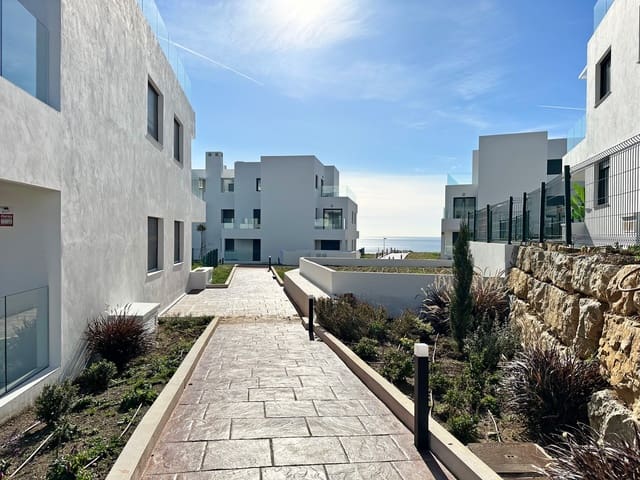 2 soveværelse Penthouse til salg i Casares med swimmingpool garage - € 649.000 (Ref: 8187449)