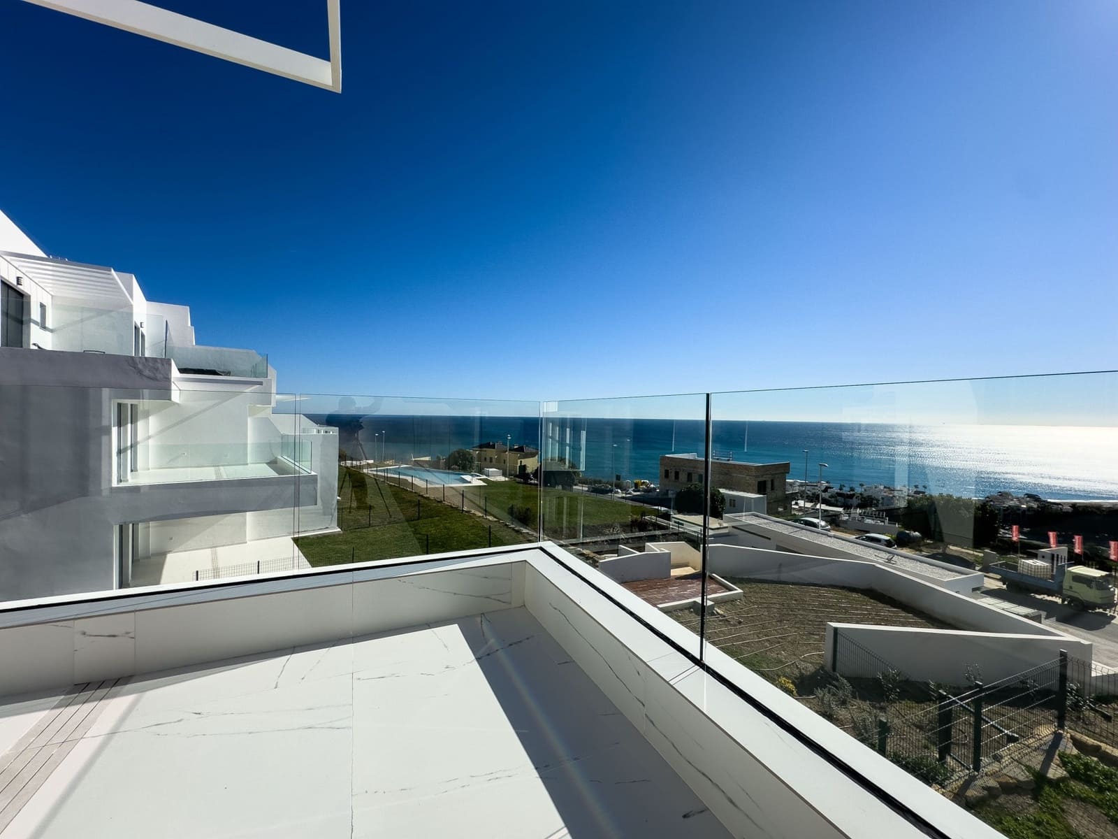 2 soveværelse Lejlighed til salg i Casares med swimmingpool garage - € 505.000 (Ref: 8187450)