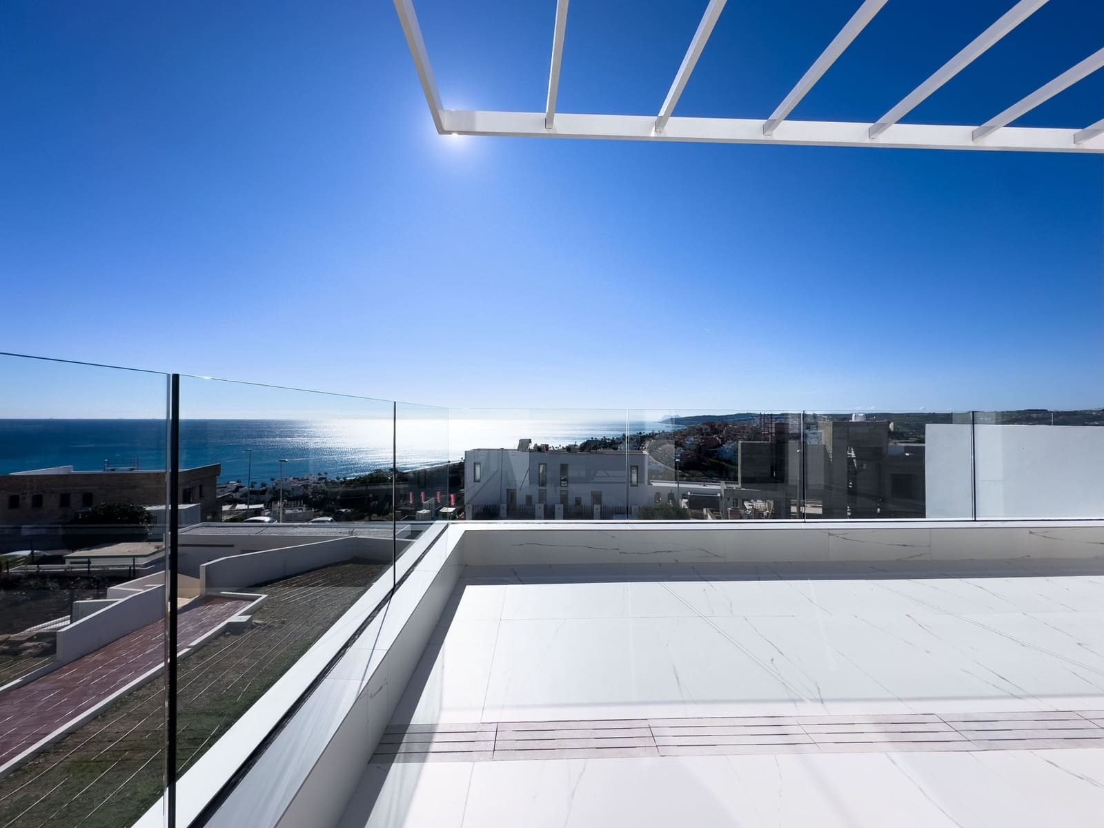 2 soveværelse Lejlighed til salg i Casares med swimmingpool garage - € 505.000 (Ref: 8187450)