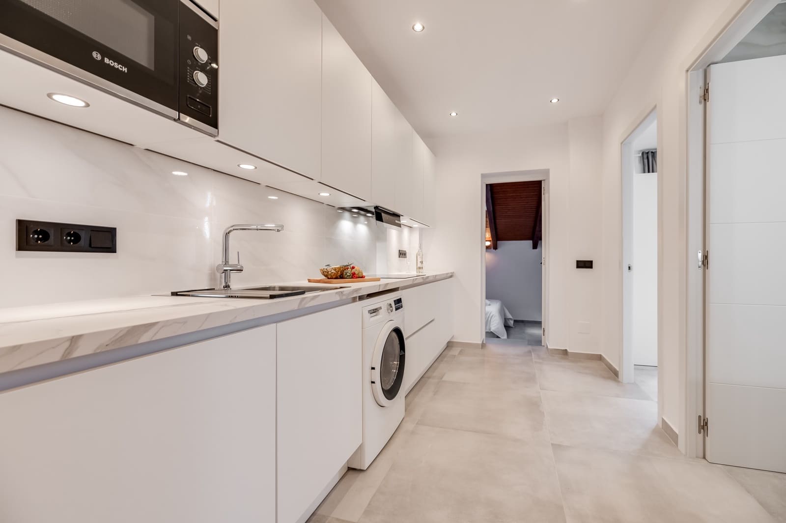 5 soverom Leilighet til salgs i El Paraiso med svømmebasseng garasje - € 749 000 (Ref: 8245008)