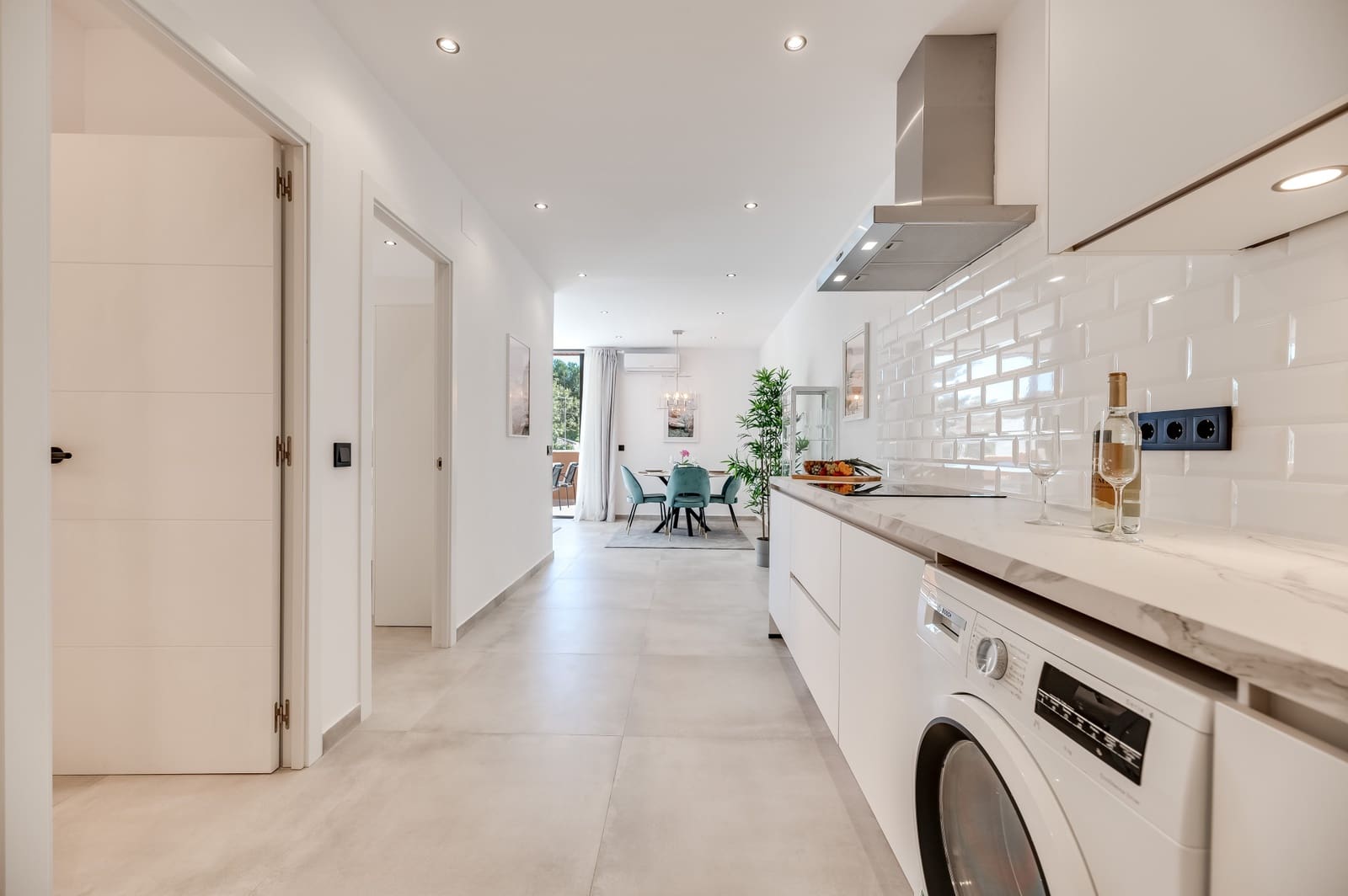 5 soverom Leilighet til salgs i El Paraiso med svømmebasseng garasje - € 749 000 (Ref: 8245008)