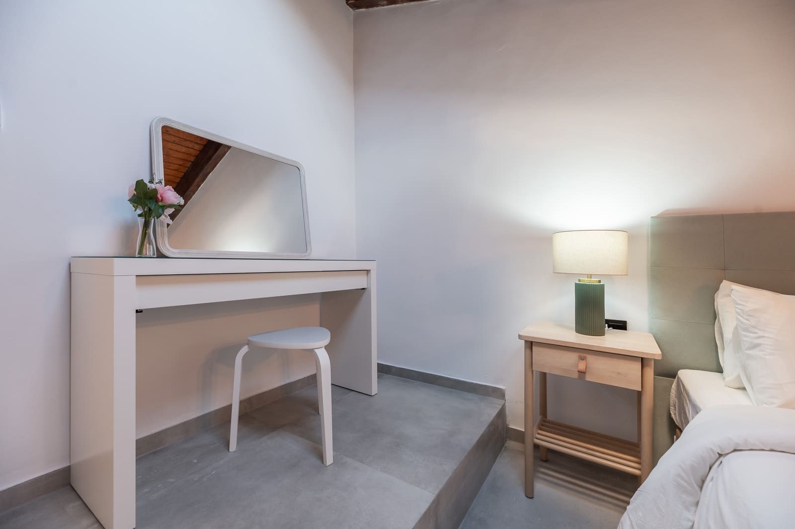 5 soverom Leilighet til salgs i El Paraiso med svømmebasseng garasje - € 749 000 (Ref: 8245008)