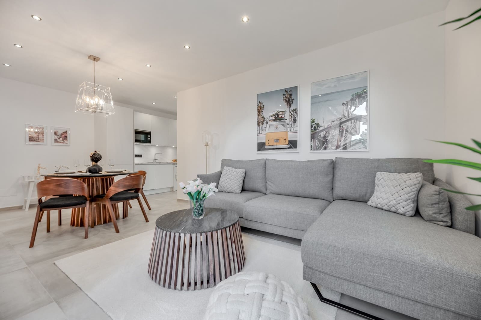 5 soverom Leilighet til salgs i El Paraiso med svømmebasseng garasje - € 749 000 (Ref: 8245008)