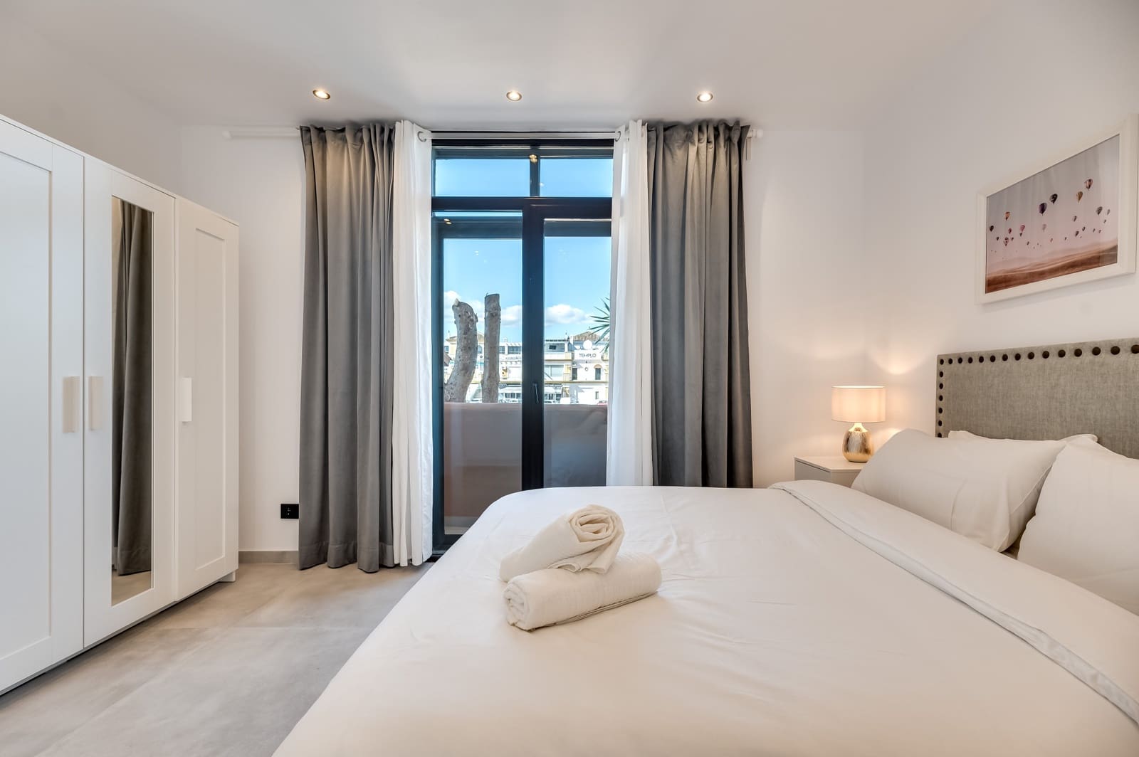 5 soverom Leilighet til salgs i El Paraiso med svømmebasseng garasje - € 749 000 (Ref: 8245008)