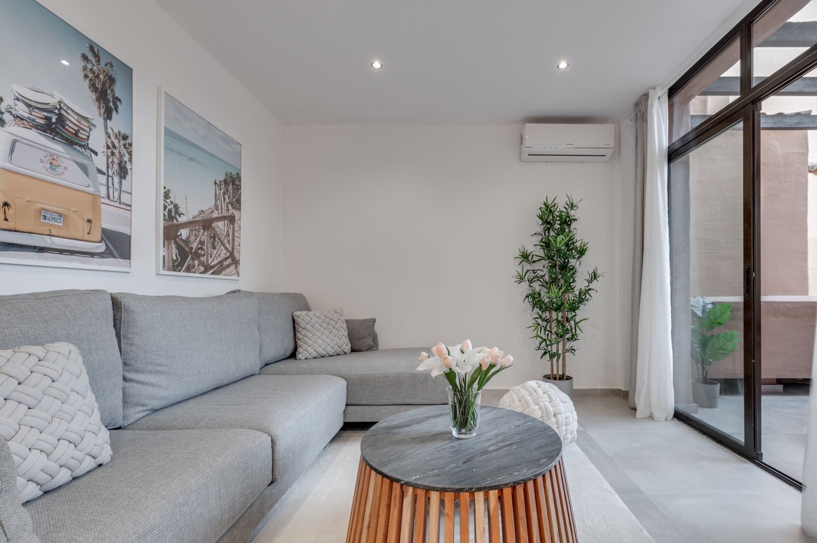 5 soverom Leilighet til salgs i El Paraiso med svømmebasseng garasje - € 749 000 (Ref: 8245008)
