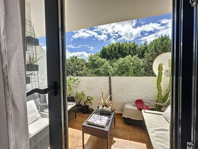 3 quarto Apartamento para venda em Estepona com piscina garagem - 430 000 € (Ref: 8305334)