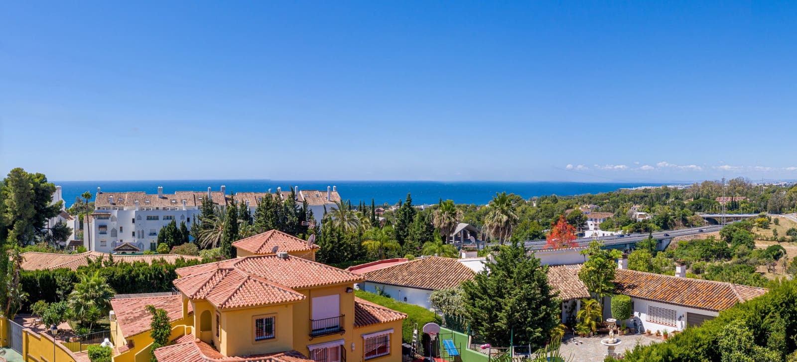 3 soveværelse Villa til salg i Marbella med swimmingpool garage - € 1.950.000 (Ref: 8331538)
