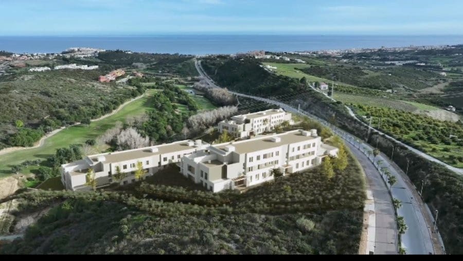 2 sypialnia Apartament na sprzedaż w Casares z basenem garażem - 427 000 € (Ref: 8403411)
