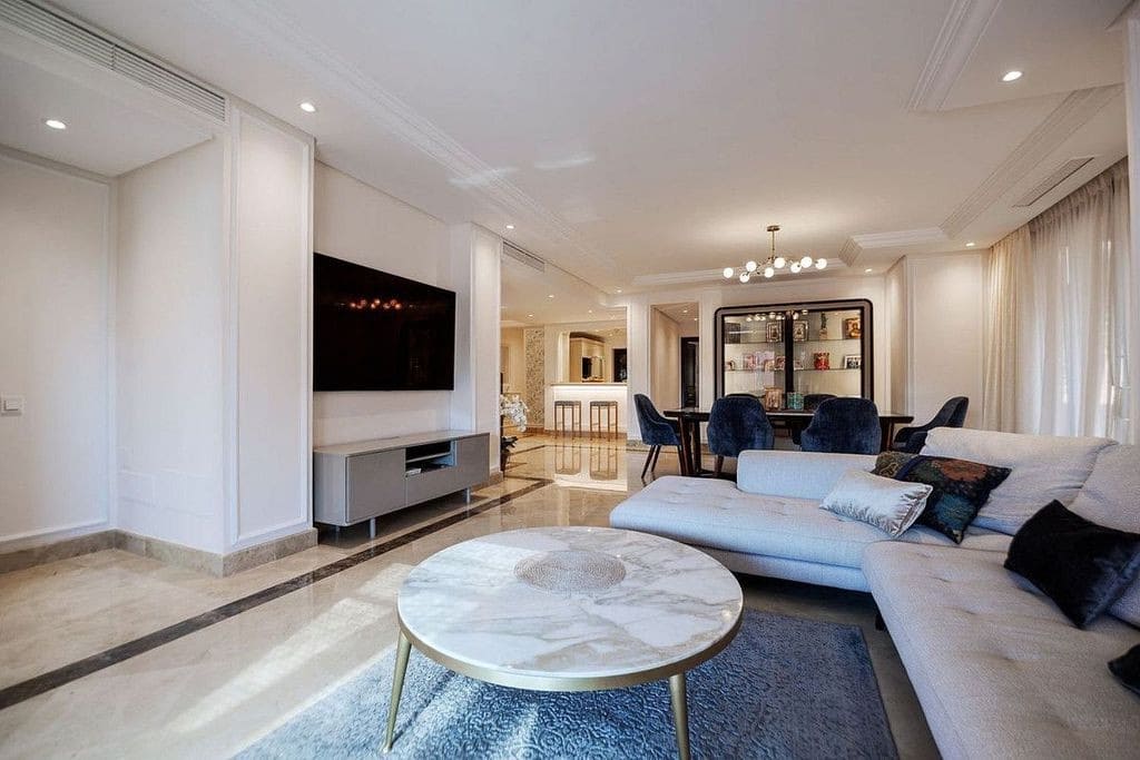 3 sovrum Takvåning till salu i Estepona med pool garage - 2 250 000 € (Ref: 8405371)