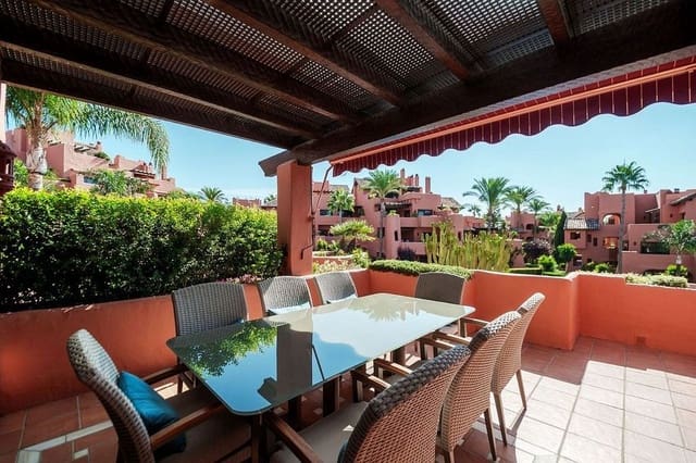 3 sovrum Takvåning till salu i Estepona med pool garage - 2 250 000 € (Ref: 8405371)