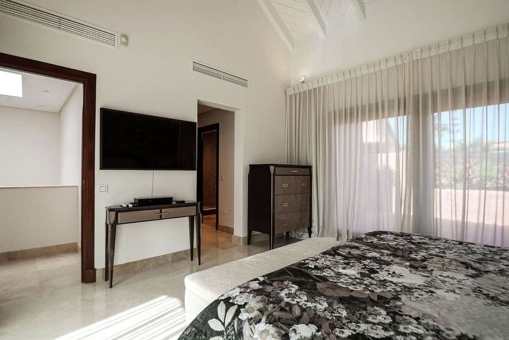 3 sovrum Takvåning till salu i Estepona med pool garage - 2 250 000 € (Ref: 8405371)