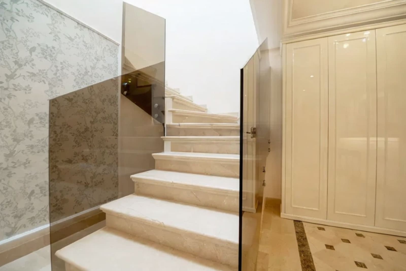 3 sovrum Takvåning till salu i Estepona med pool garage - 2 250 000 € (Ref: 8405371)