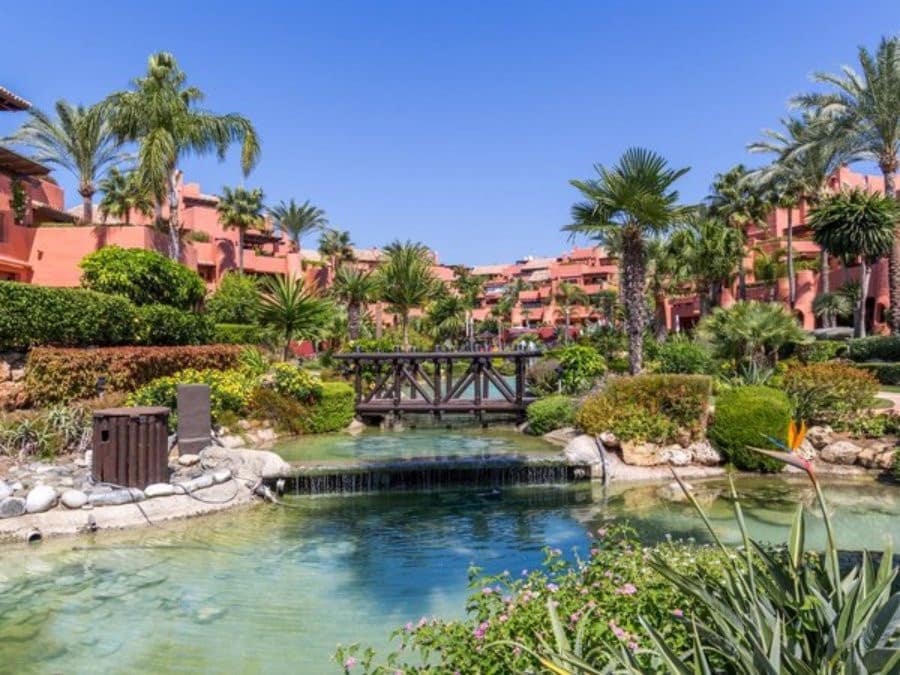 3 sovrum Takvåning till salu i Estepona med pool garage - 2 250 000 € (Ref: 8405371)