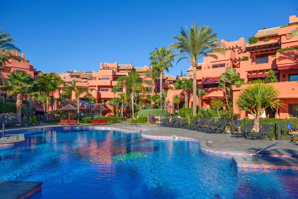 3 sovrum Takvåning till salu i Estepona med pool garage - 2 250 000 € (Ref: 8405371)