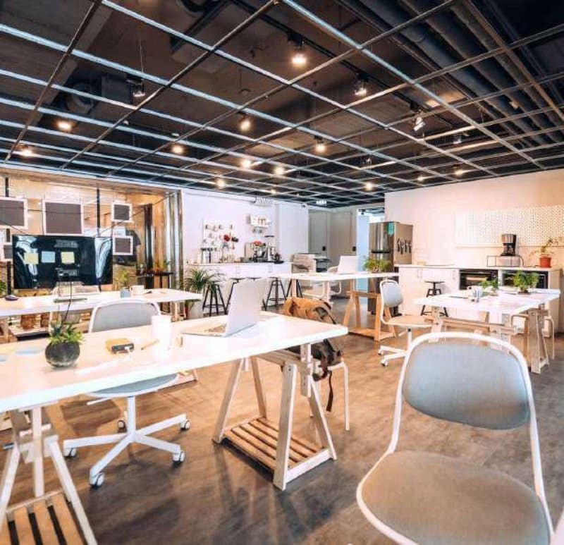 5 bedroom Villa for sale in El Paraiso with pool garage - € 860,000 (Ref: 8448306)