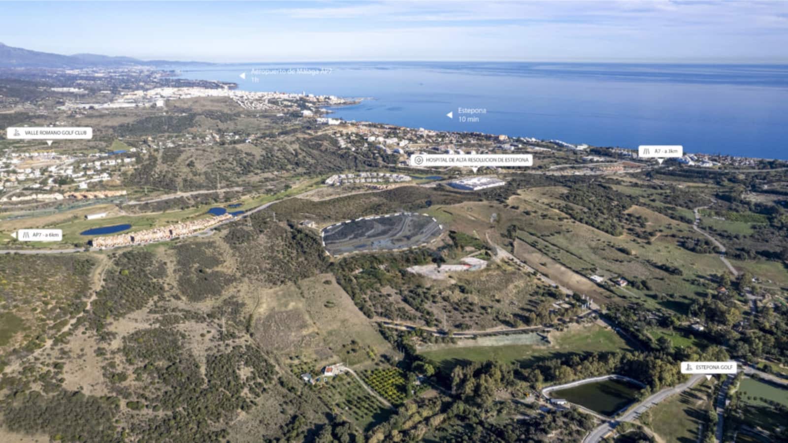 Apartamento de 3 habitaciones en Estepona en venta con piscina garaje - 436.000 € (Ref: 8480986)