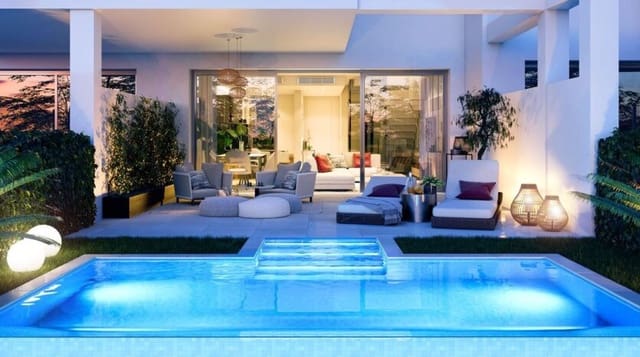 3 soveværelse Byhus til salg i Manilva med swimmingpool garage - € 638.000 (Ref: 8511859)