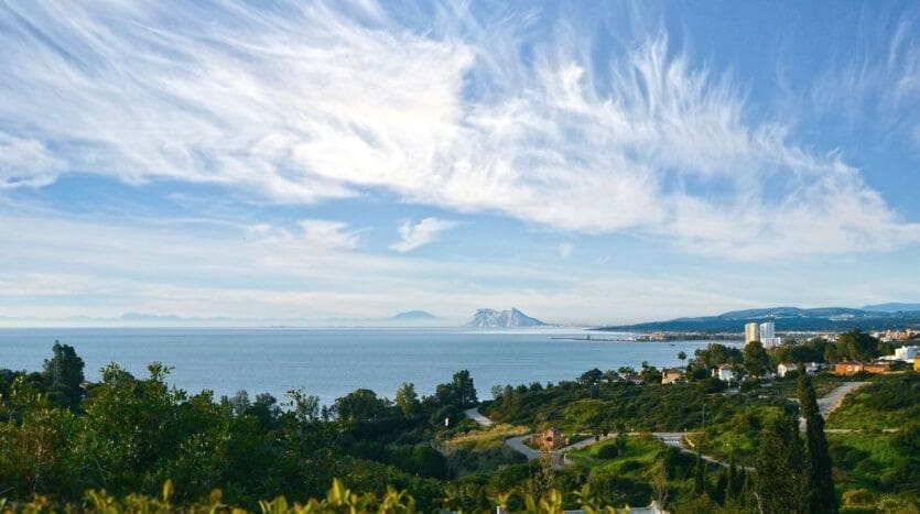 3 soveværelse Byhus til salg i Manilva med swimmingpool garage - € 595.000 (Ref: 8511861)