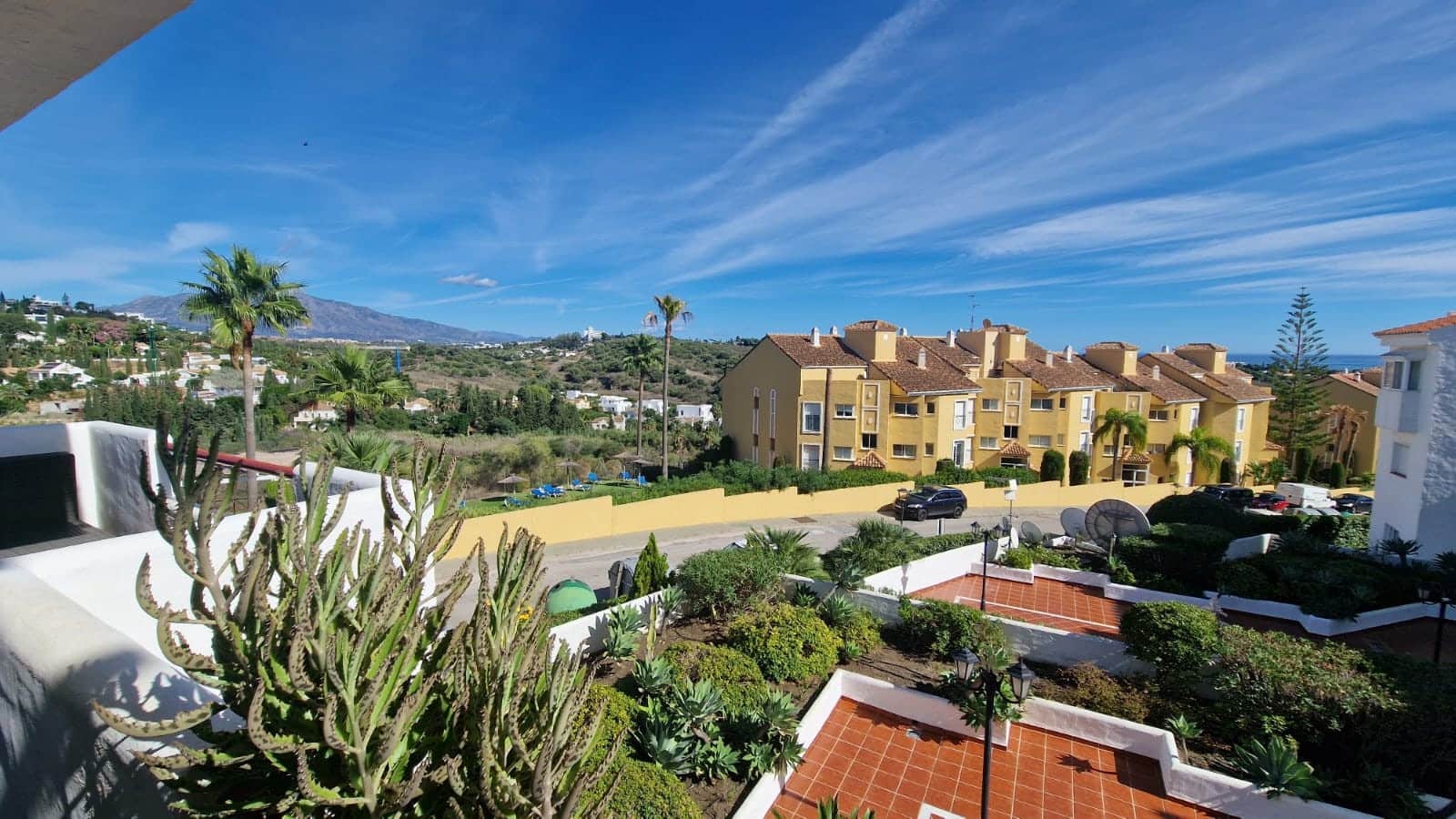 2 bedroom Apartment for sale in Bel-Air with pool garage - € 360,000 (Ref: 8597574)