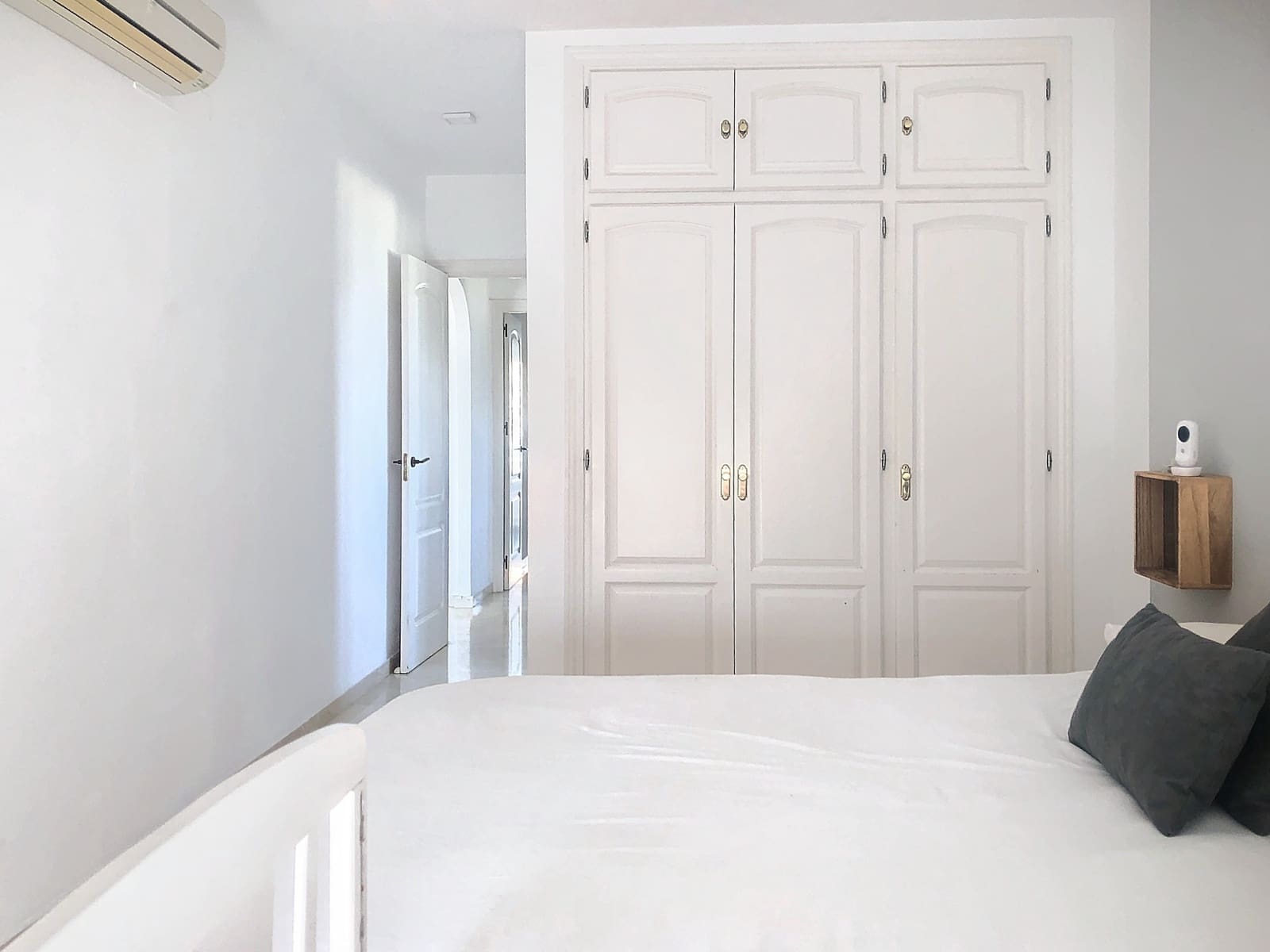 2 bedroom Apartment for sale in Bel-Air with pool garage - € 360,000 (Ref: 8597574)