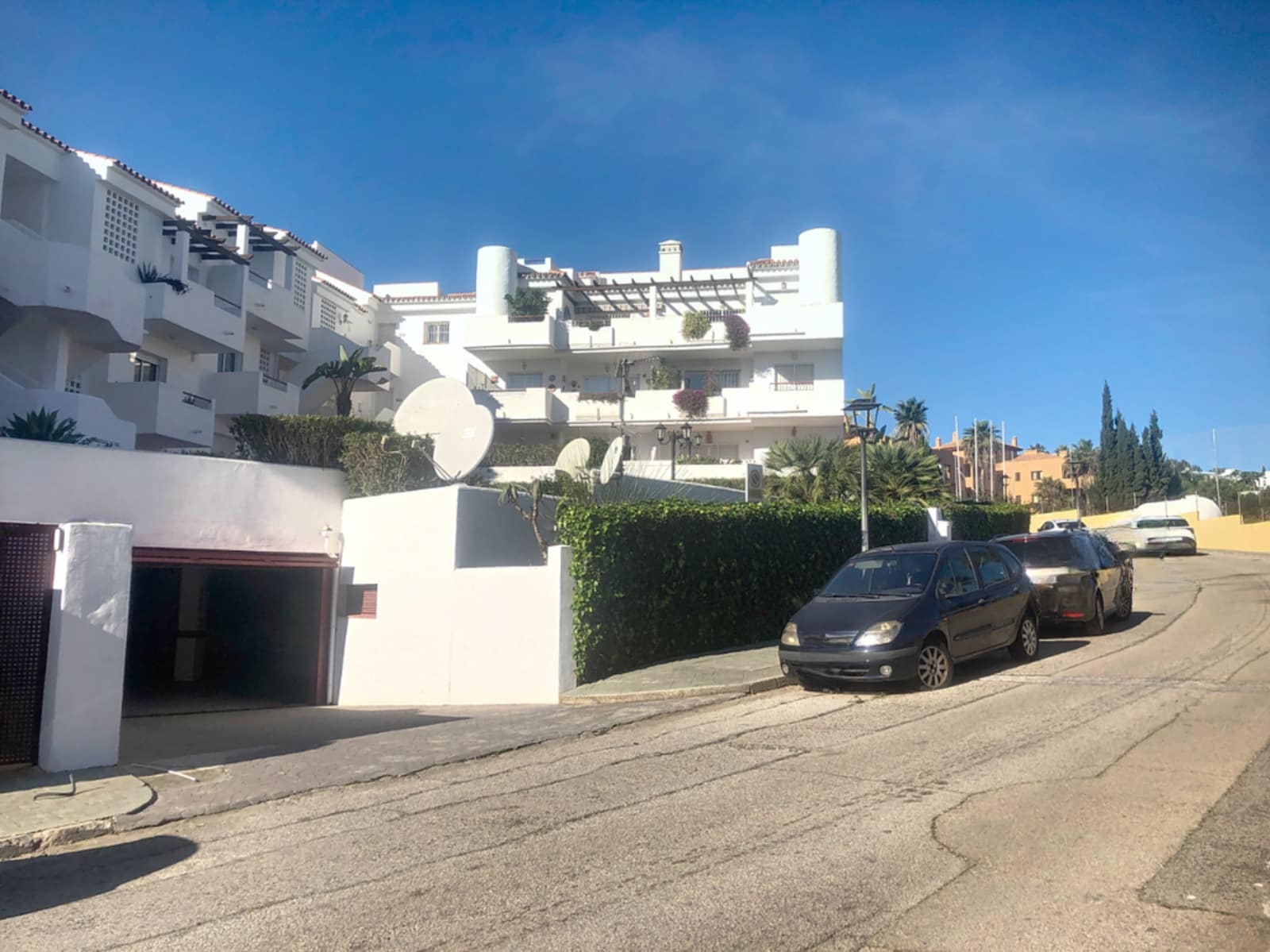 2 bedroom Apartment for sale in Bel-Air with pool garage - € 360,000 (Ref: 8597574)