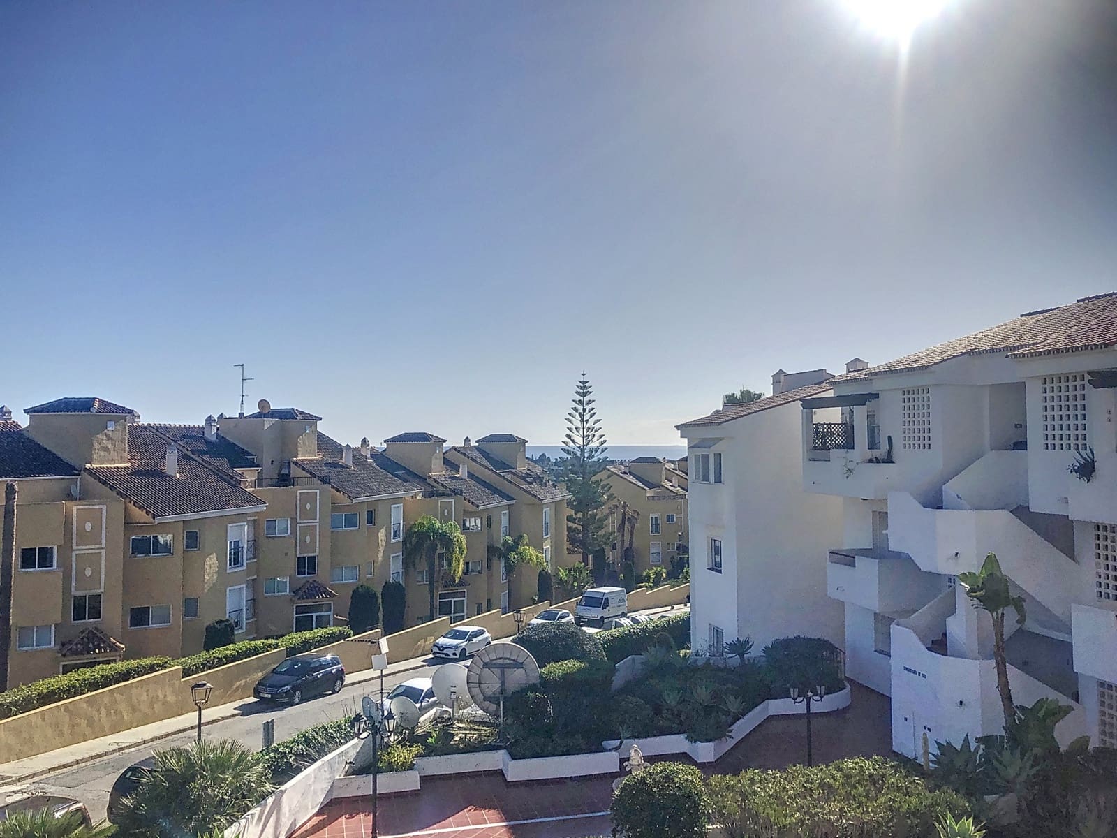 2 bedroom Apartment for sale in Bel-Air with pool garage - € 360,000 (Ref: 8597574)