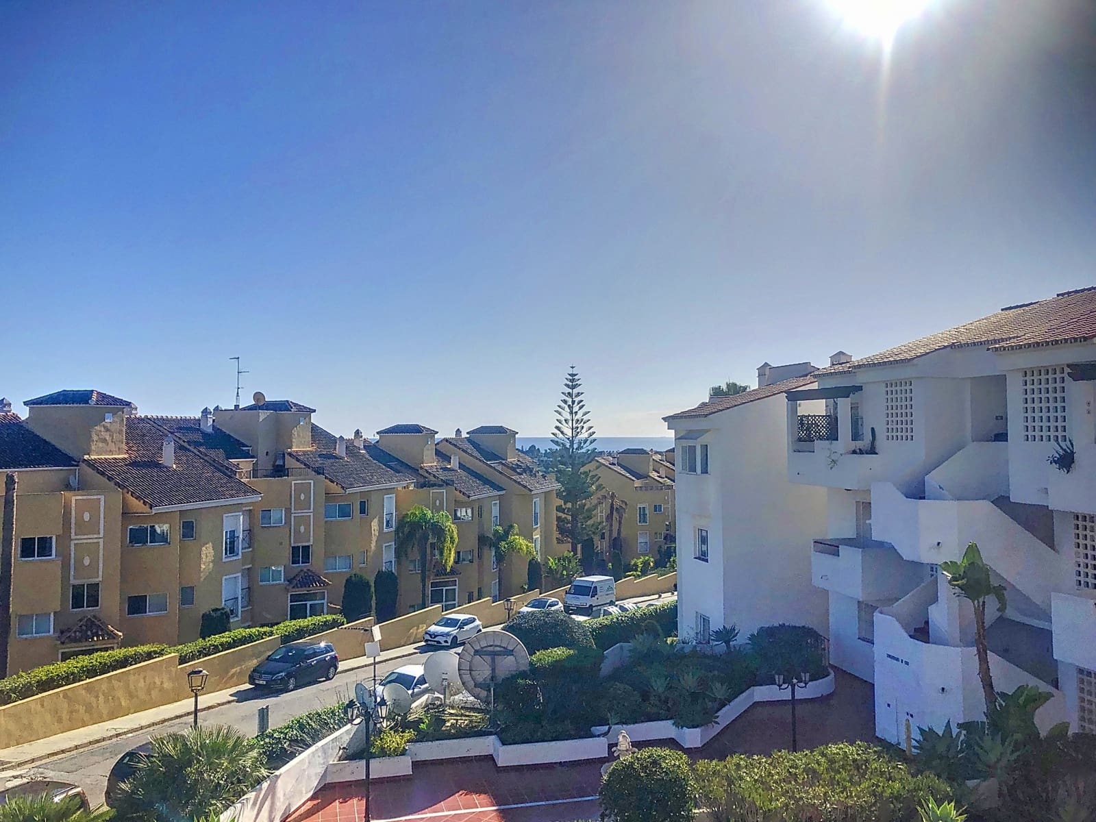 2 bedroom Apartment for sale in Bel-Air with pool garage - € 360,000 (Ref: 8597574)