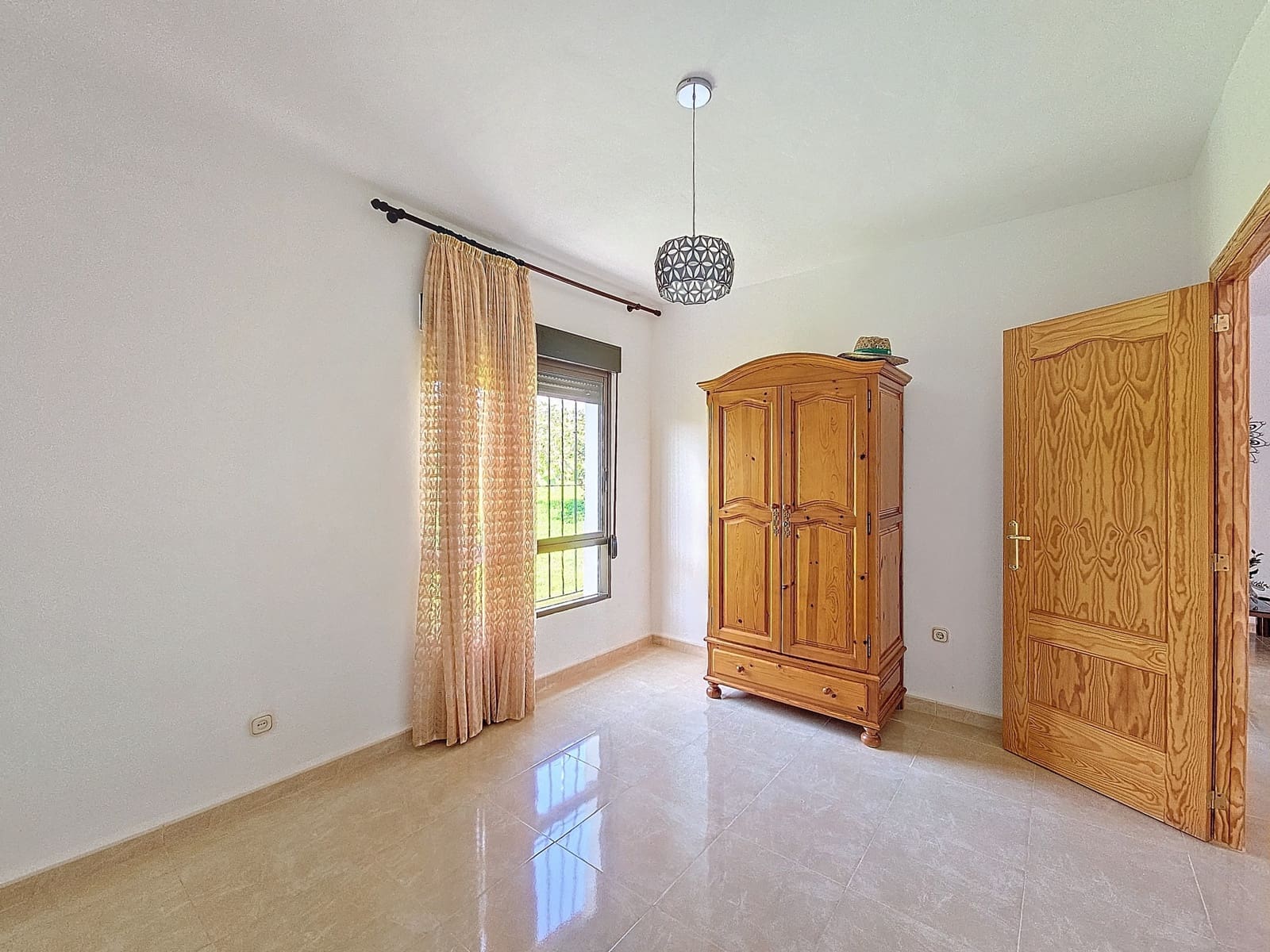 3 sovrum Finca/Hus på landet till salu i El Padron med garage - 505 000 € (Ref: 8619838)