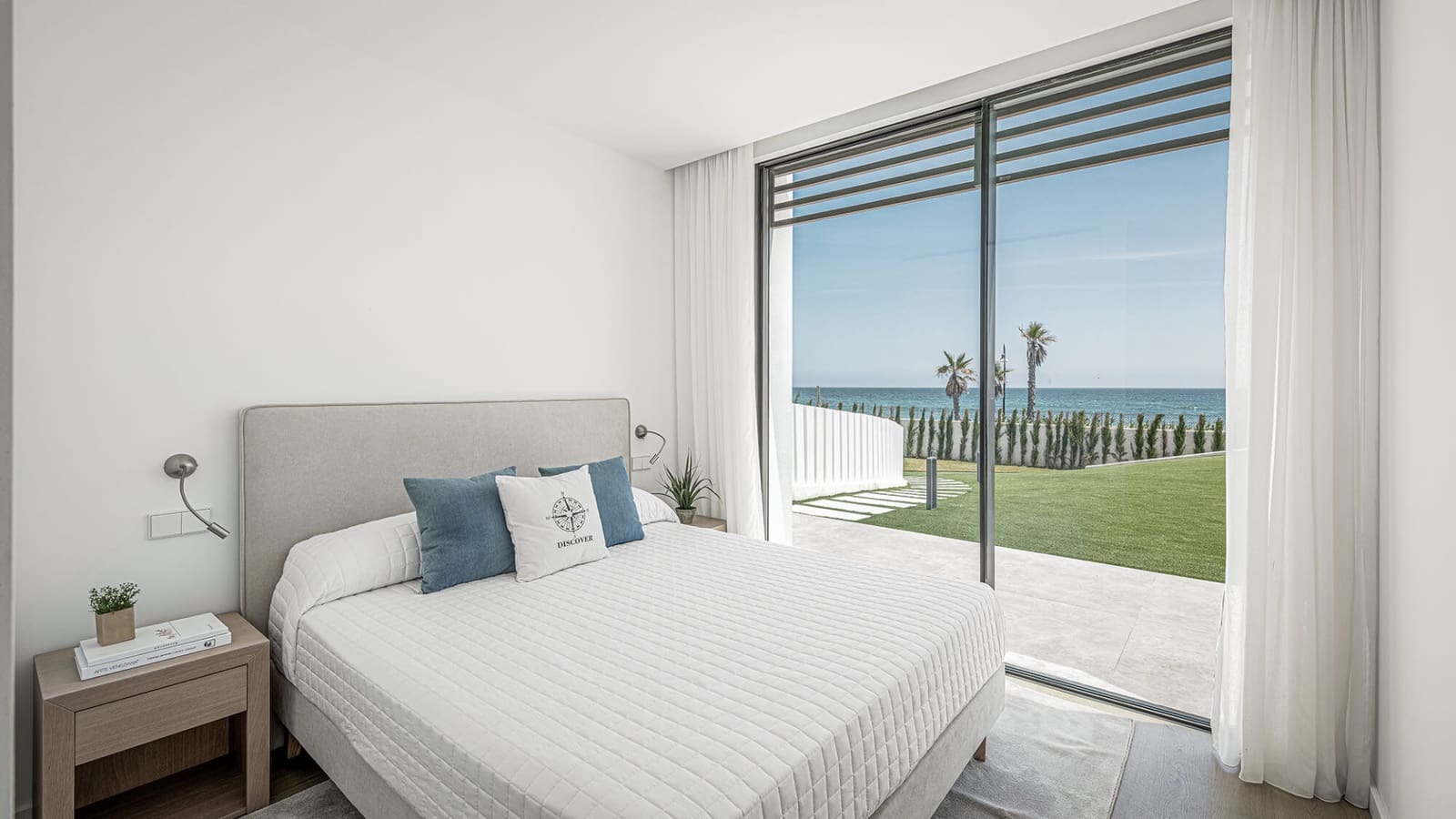 5 bedroom Villa for sale in Estepona with pool garage - € 5,995,000 (Ref: 8624896)