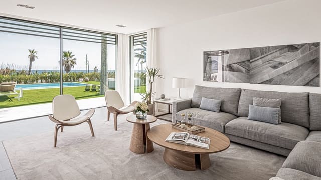 5 makuuhuone Huvila myytävänä paikassa Estepona mukana uima-altaan 
autotalli - 5 995 000 € (Ref: 8624896)