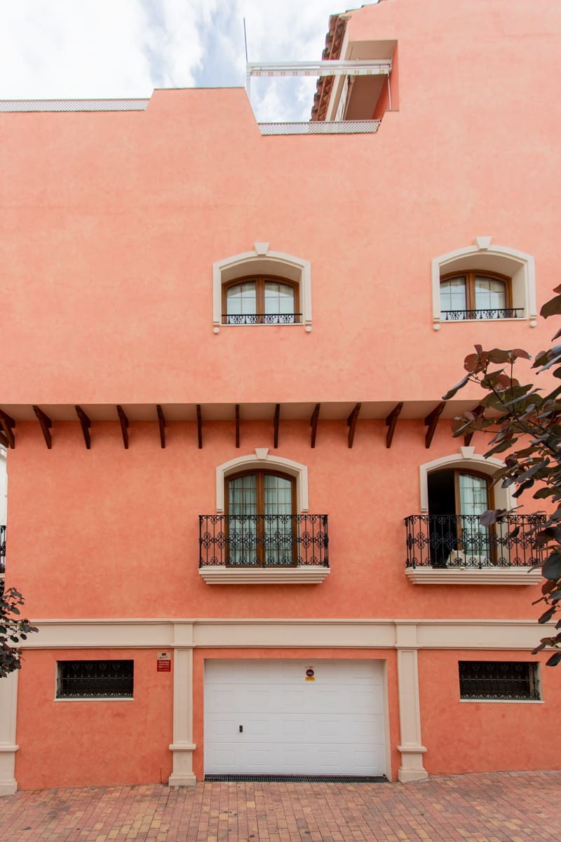 7 bedroom Townhouse for sale in Estepona with pool garage - € 1,700,000 (Ref: 8634375)