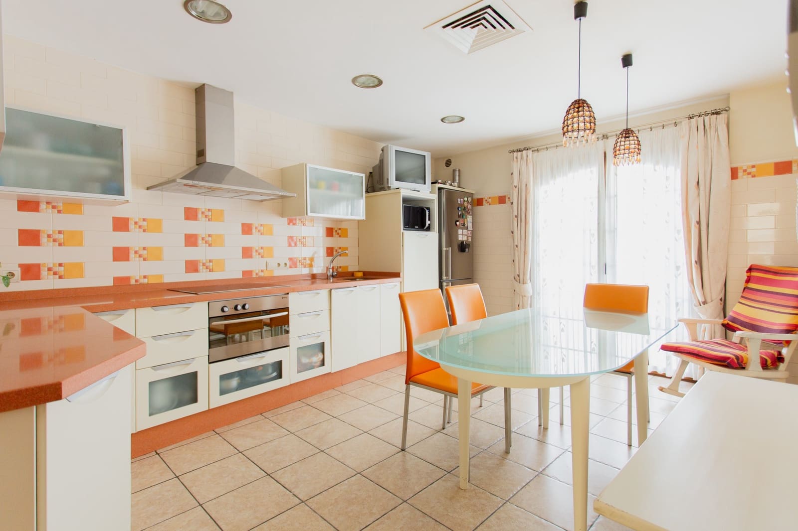 7 bedroom Townhouse for sale in Estepona with pool garage - € 1,700,000 (Ref: 8634375)