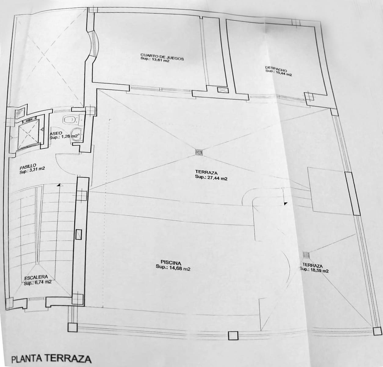 7 bedroom Townhouse for sale in Estepona with pool garage - € 1,700,000 (Ref: 8634375)