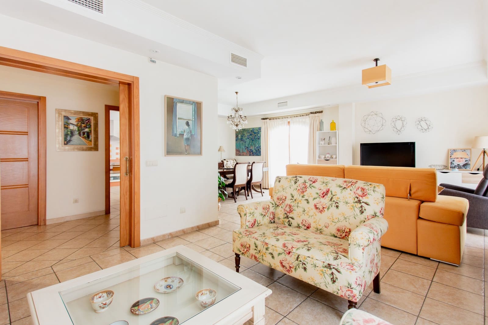 7 bedroom Townhouse for sale in Estepona with pool garage - € 1,700,000 (Ref: 8634375)