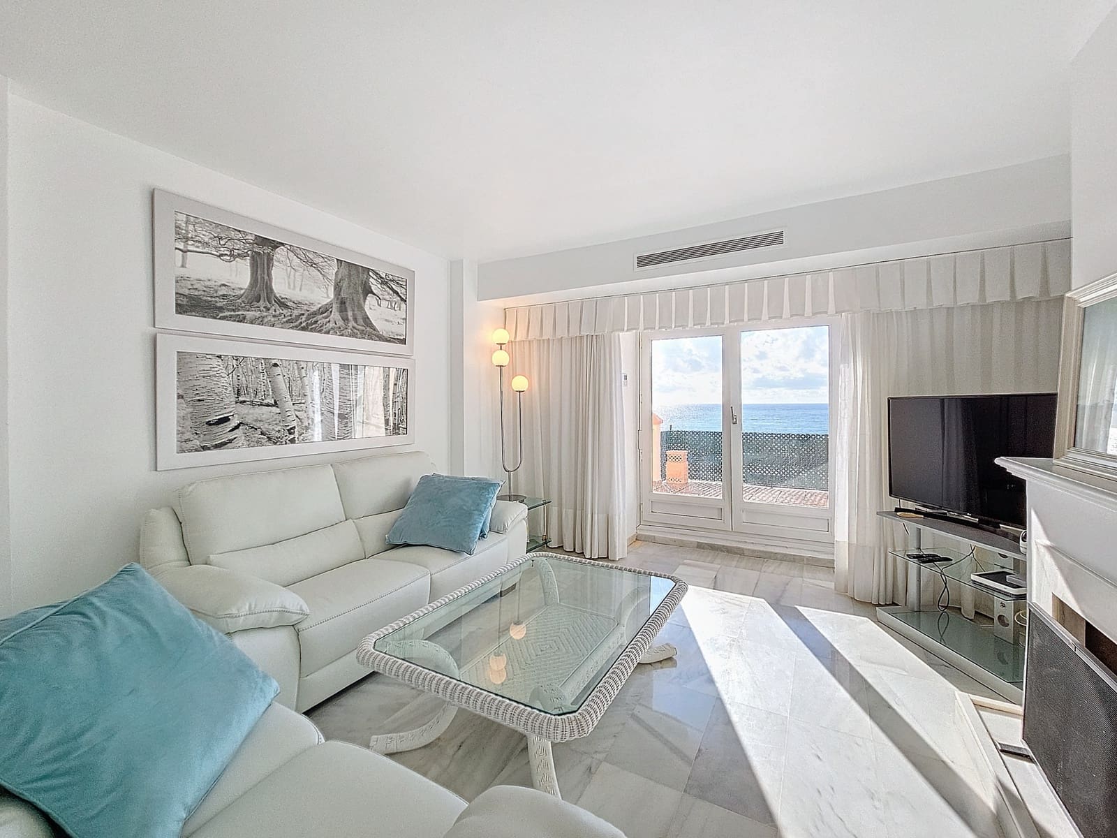 5 bedroom Townhouse for sale in Estepona with pool garage - € 895,000 (Ref: 8636997)