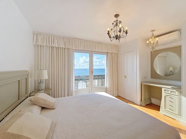 5 sovrum Hus till salu i Puerto de Estepona, Estepona med pool garage - 895 000 € (Ref: 8636997)