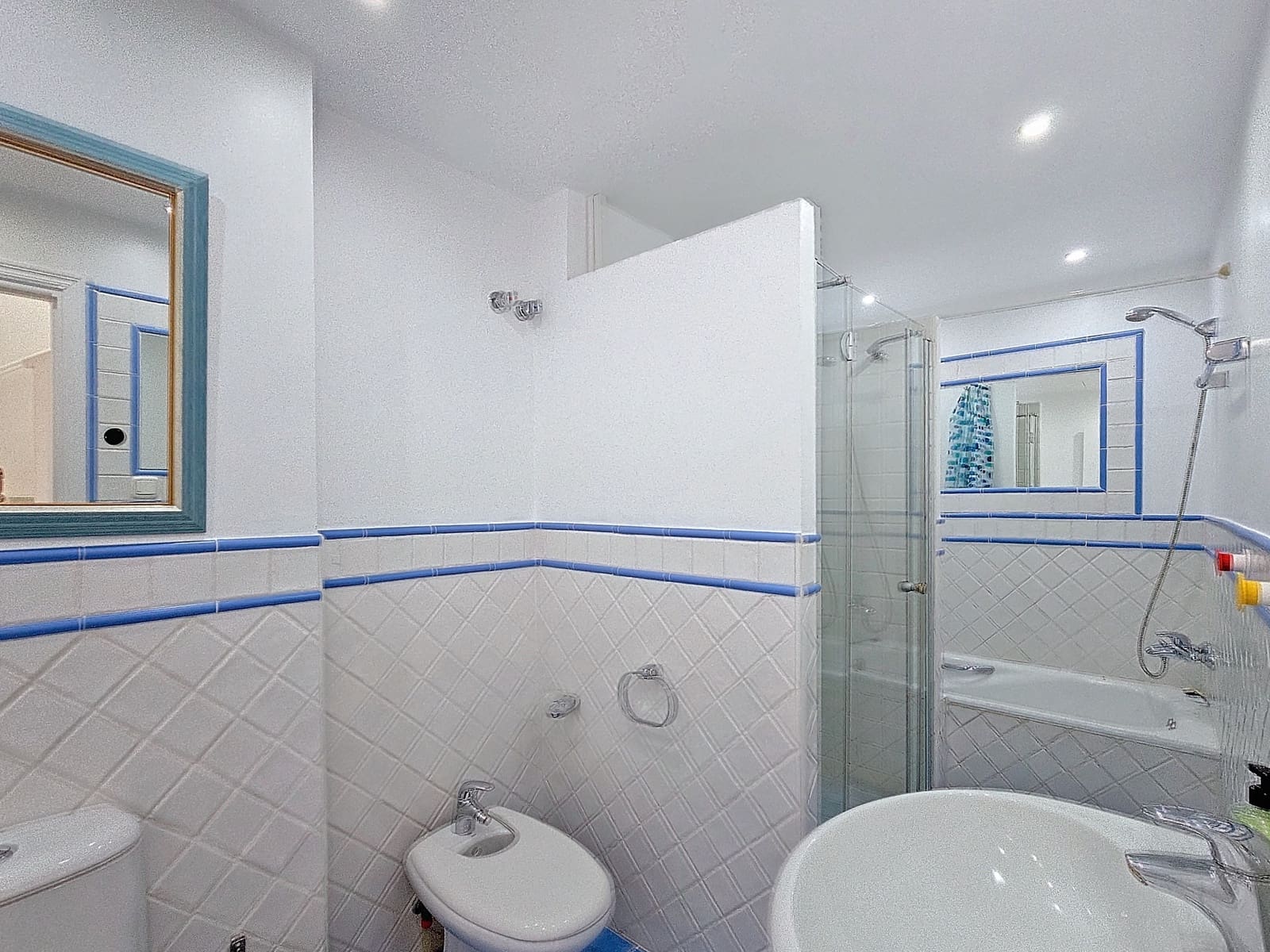 5 bedroom Townhouse for sale in Estepona with pool garage - € 895,000 (Ref: 8636997)