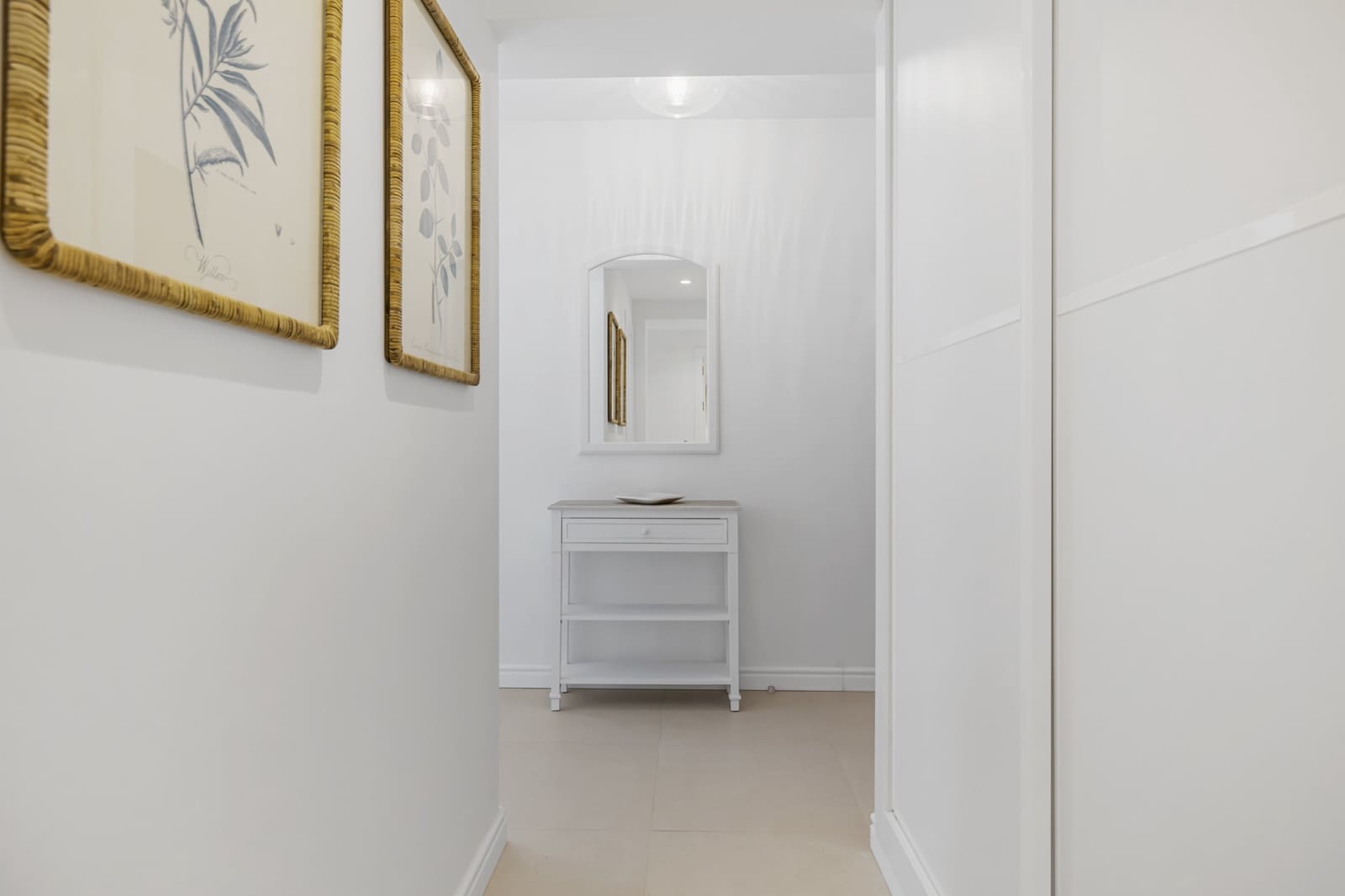 Ático de 2 habitaciones en Estepona en venta - 448.000 € (Ref: 8638438)