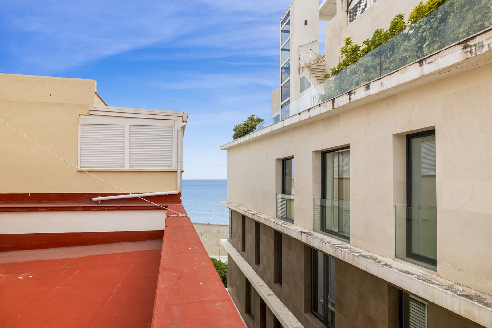 Ático de 2 habitaciones en Estepona en venta - 448.000 € (Ref: 8638438)