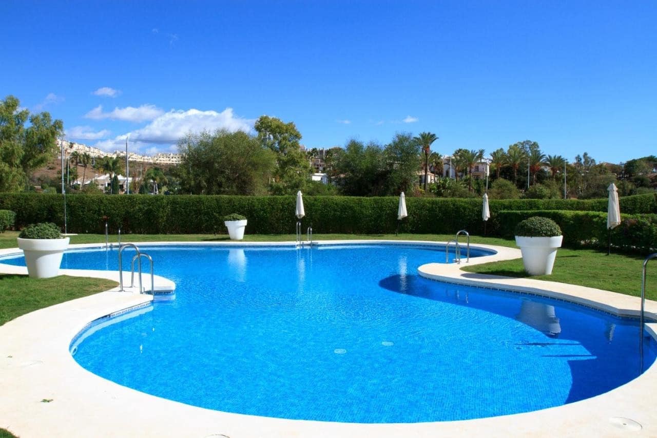 2 chambre Appartement à vendre à Estepona avec piscine garage - 387 000 € (Ref: 8652169)