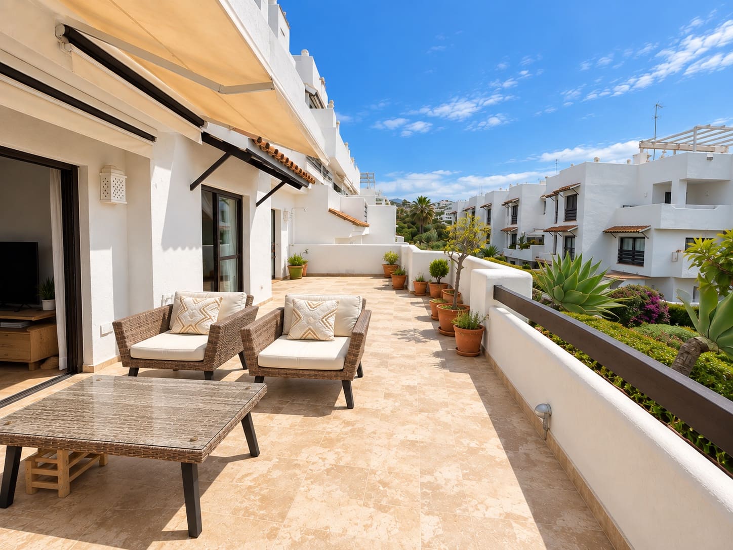 2 chambre Appartement à vendre à Estepona avec piscine garage - 387 000 € (Ref: 8652169)