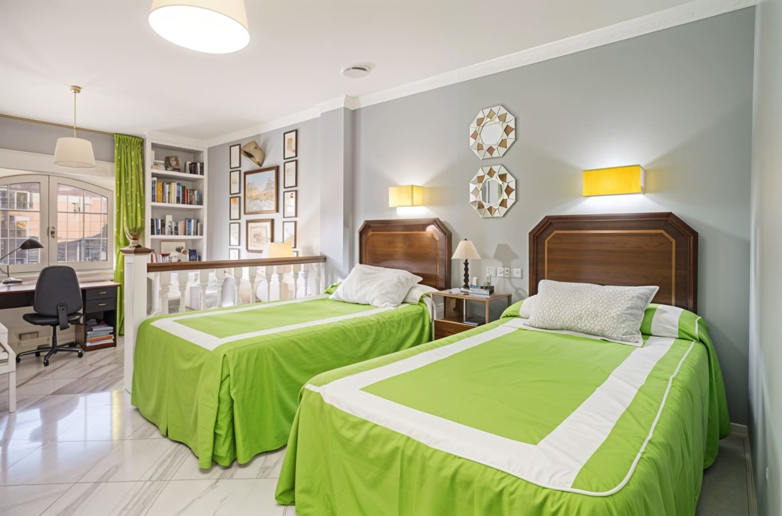 6 makuuhuone Huvila myytävänä paikassa Estepona mukana uima-altaan 
autotalli - 3 800 000 € (Ref: 8687402)