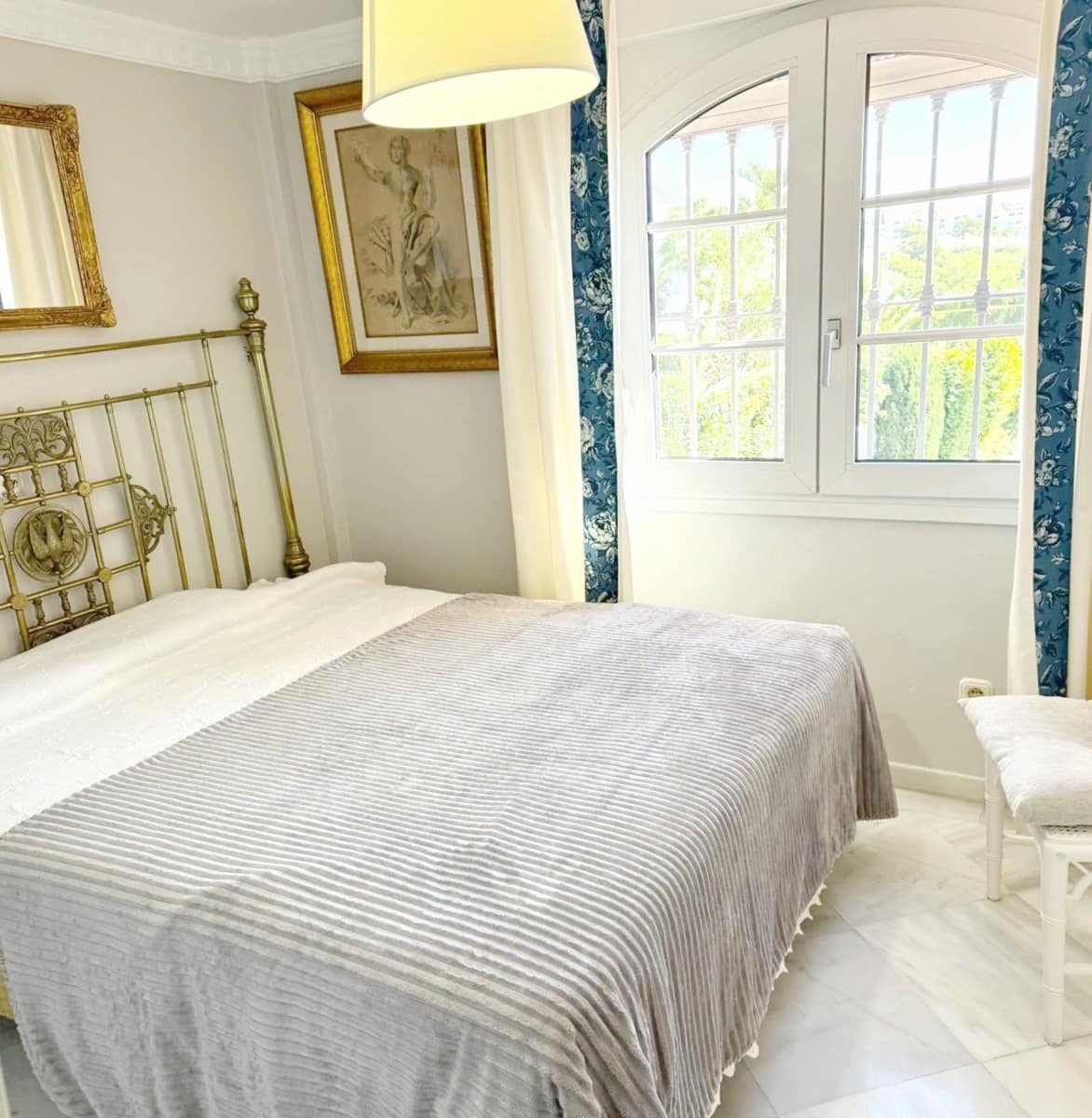 6 sypialnia Willa na sprzedaż w Estepona z basenem garażem - 3 800 000 € (Ref: 8687402)