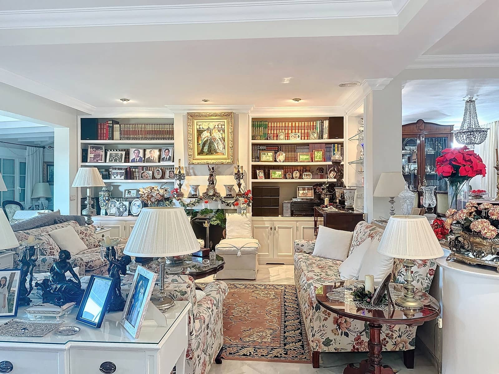 6 sypialnia Willa na sprzedaż w Estepona z basenem garażem - 3 800 000 € (Ref: 8687402)