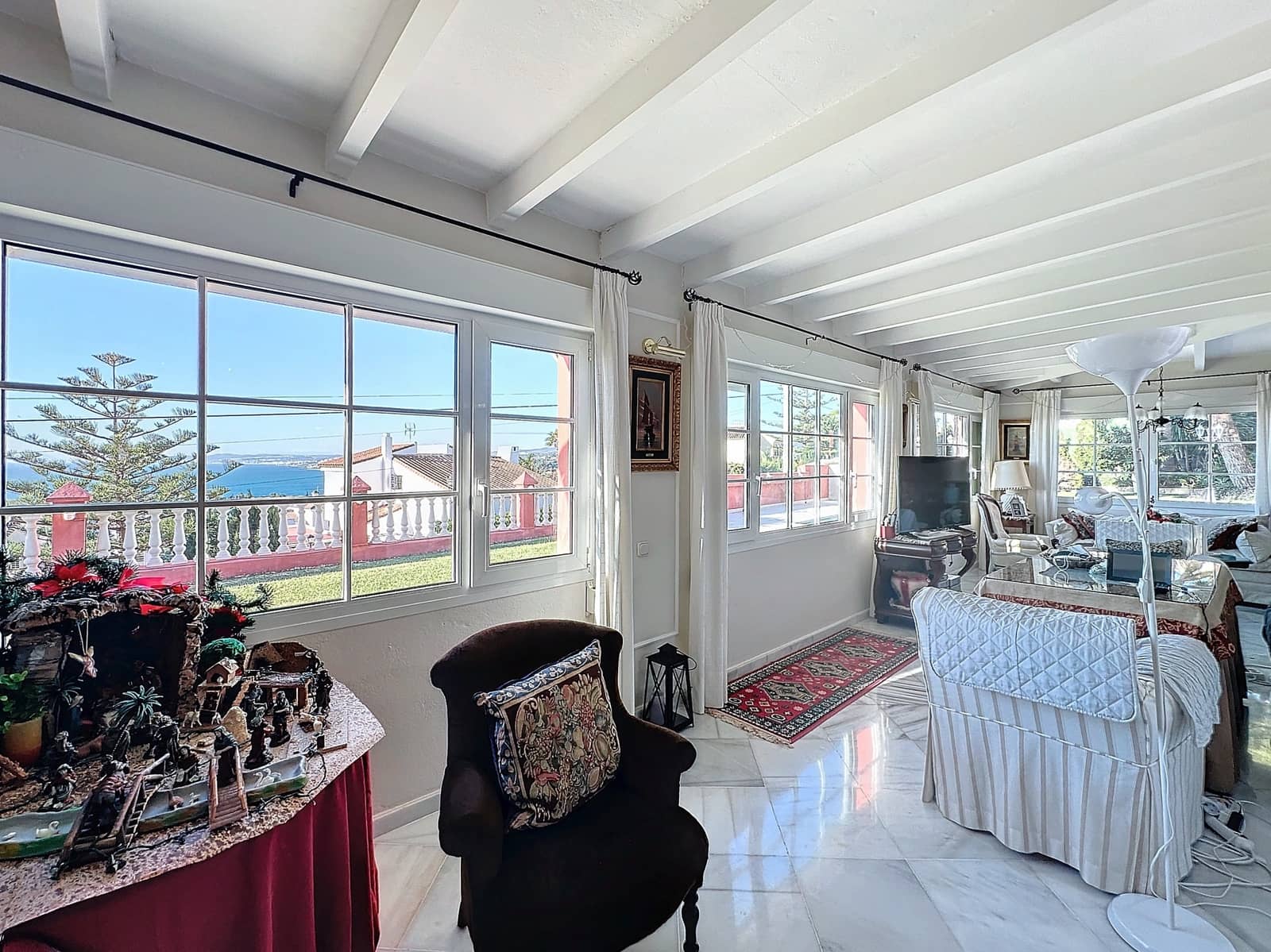 6 sypialnia Willa na sprzedaż w Estepona z basenem garażem - 3 800 000 € (Ref: 8687402)