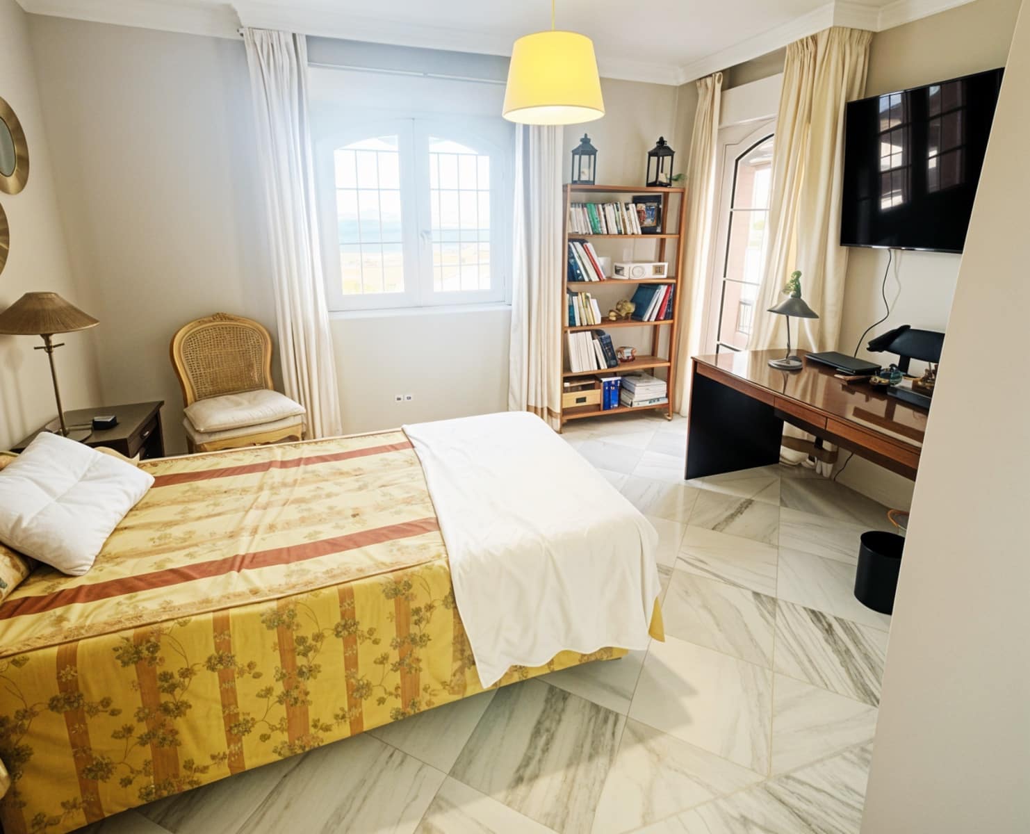 6 sypialnia Willa na sprzedaż w Estepona z basenem garażem - 3 800 000 € (Ref: 8687402)
