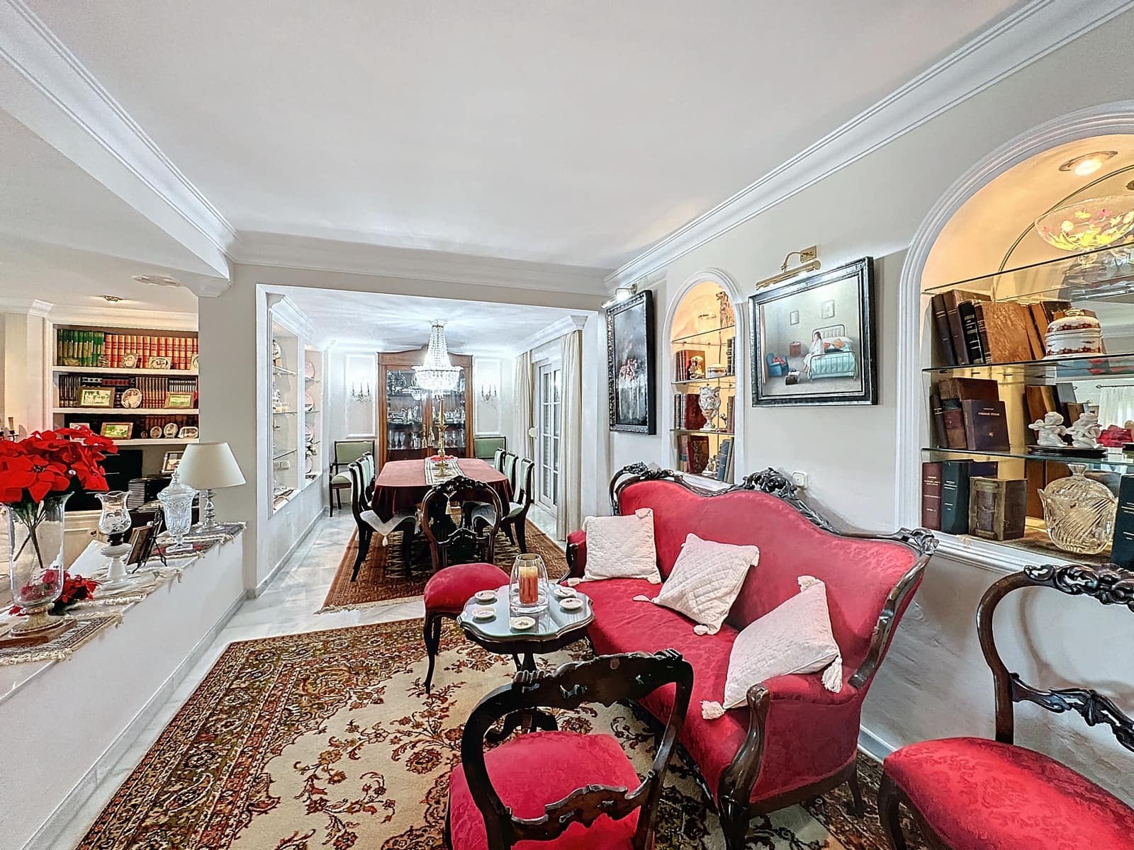 6 sypialnia Willa na sprzedaż w Estepona z basenem garażem - 3 800 000 € (Ref: 8687402)