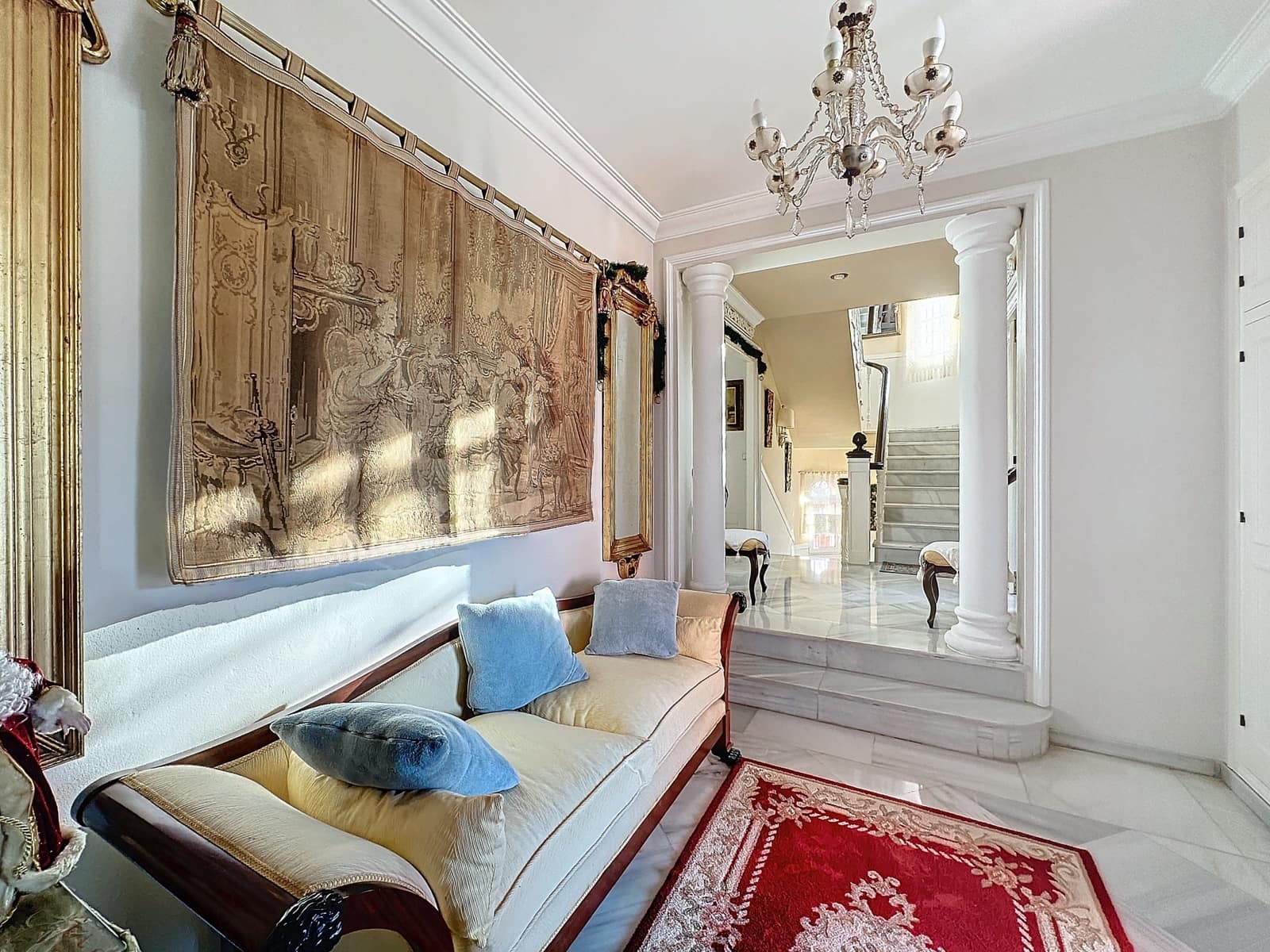 6 sypialnia Willa na sprzedaż w Estepona z basenem garażem - 3 800 000 € (Ref: 8687402)