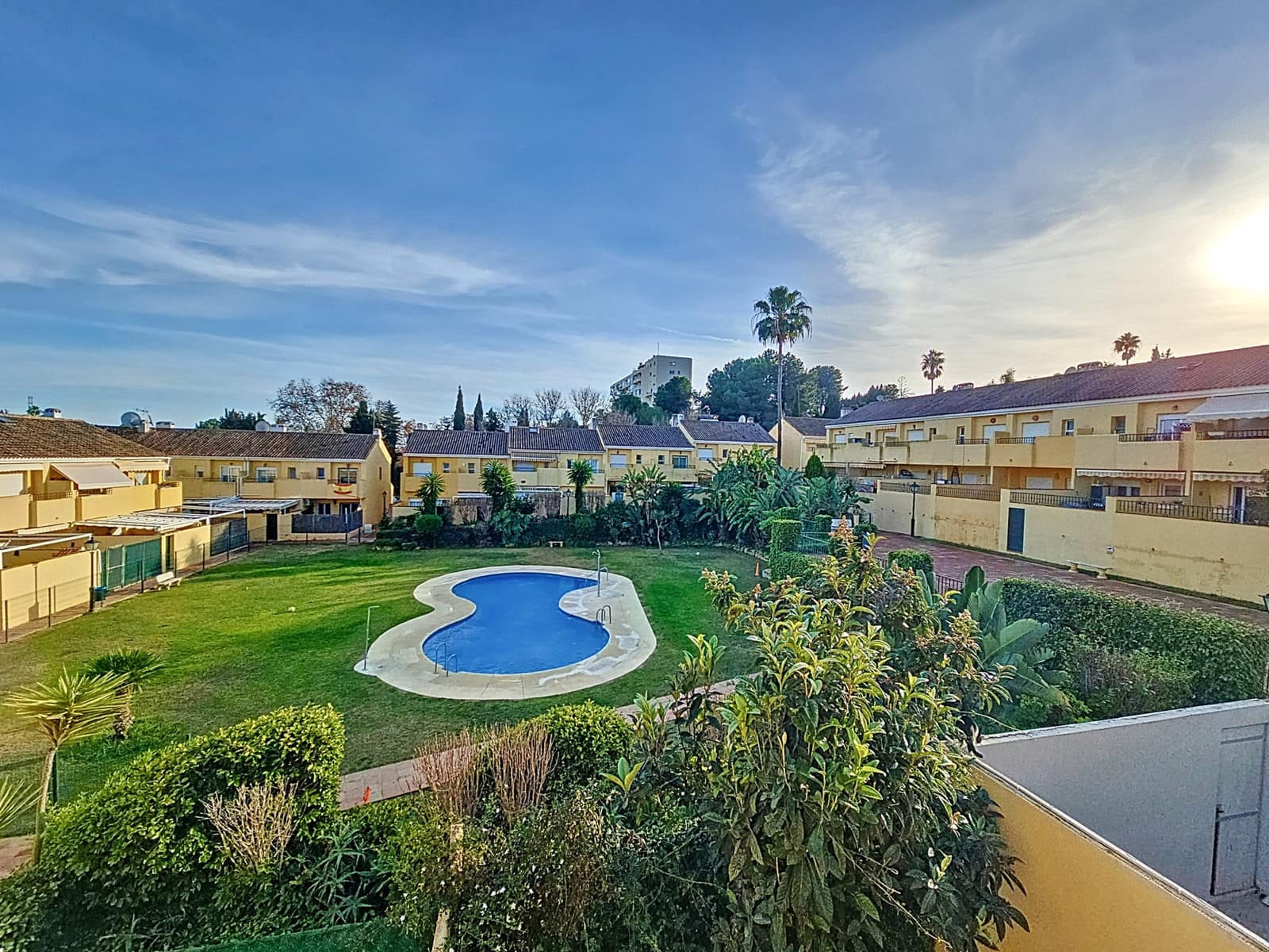 3 quarto Casa em Banda para venda em El Padron com piscina garagem - 348 000 € (Ref: 8723900)