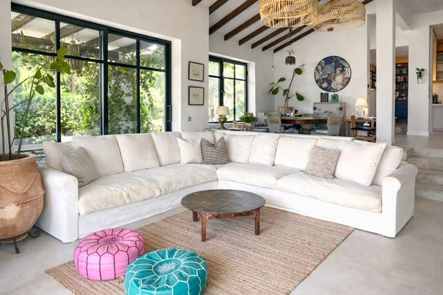 4 makuuhuone Huvila myytävänä paikassa Atalaya-Isdabe, Estepona mukana uima-altaan 
autotalli - 1 495 000 € (Ref: 8735317)